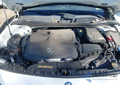 2015 Mercedes-Benz Gla 250 4Matic z USA, uszkodzony, nr VIN WDCTG4GB6FJ113147